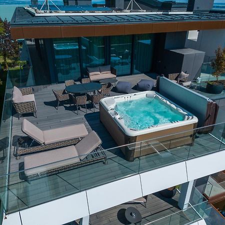 Bj81 Suite Hotel Siofok Luaran gambar