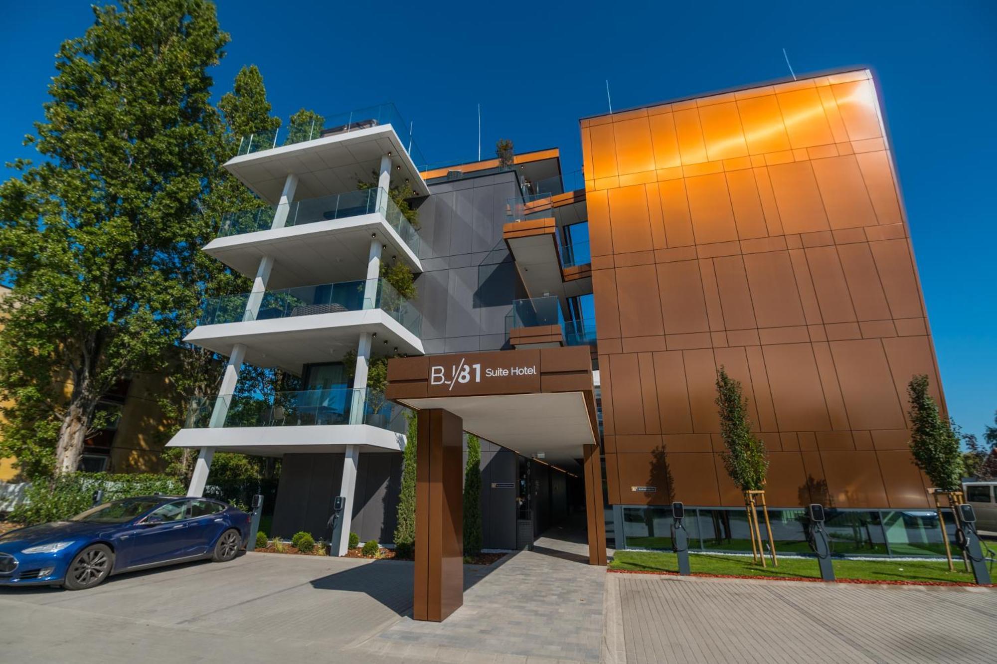 Bj81 Suite Hotel Siofok Luaran gambar