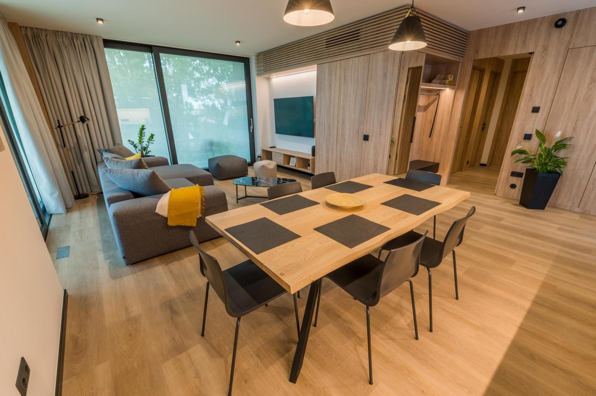 Bj81 Suite Hotel Siofok Luaran gambar