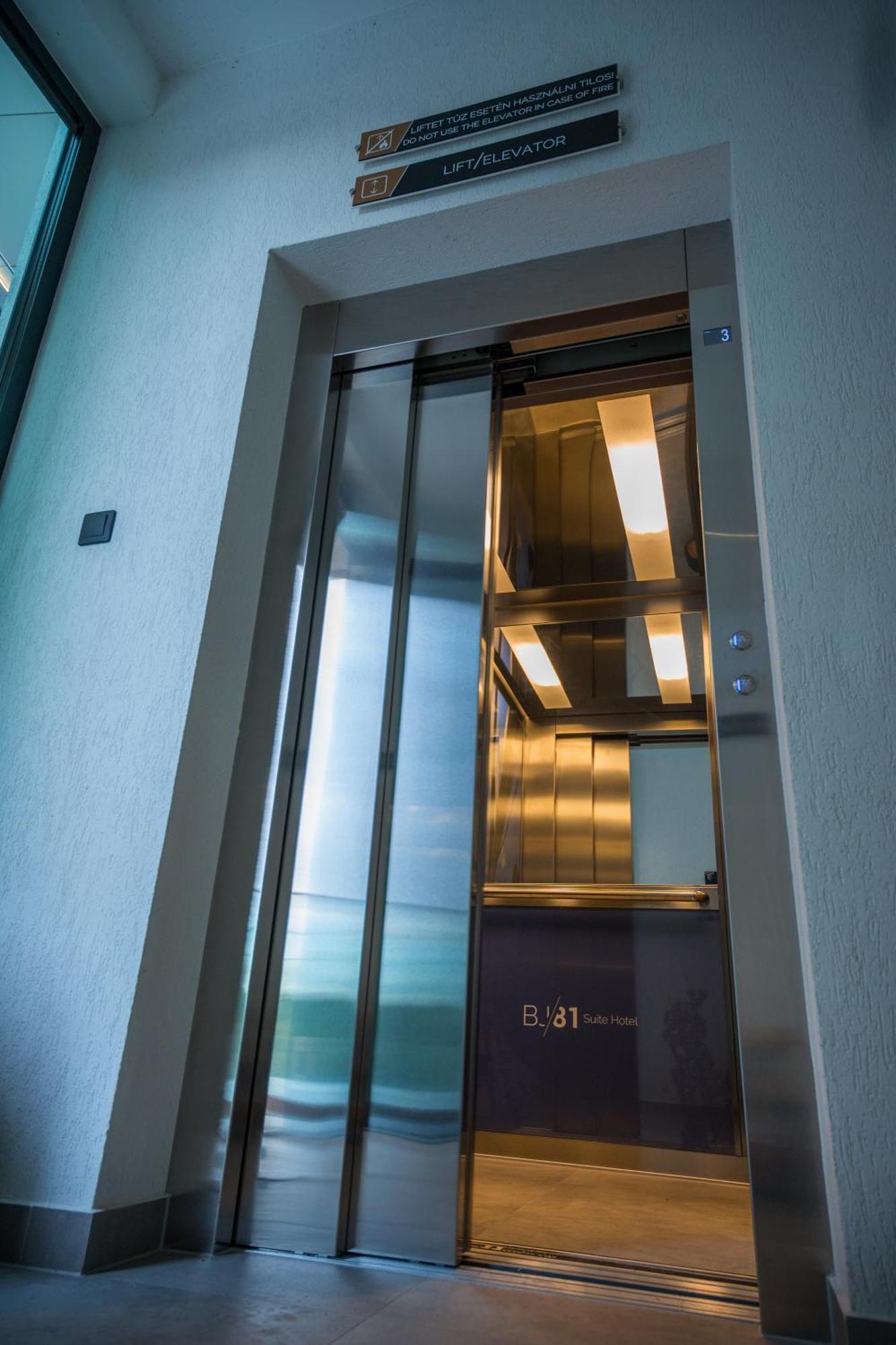 Bj81 Suite Hotel Siofok Luaran gambar